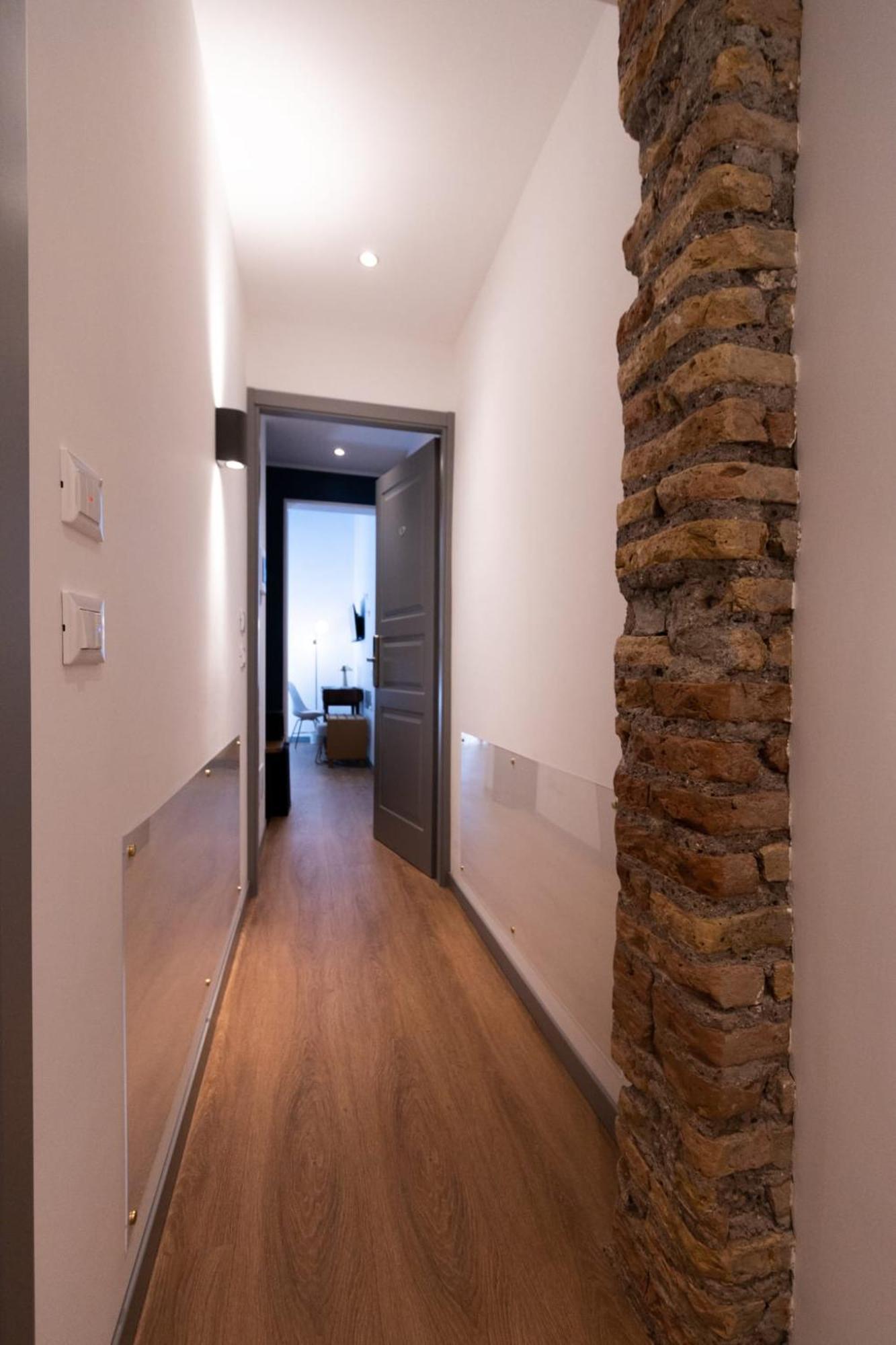 Trevi Monti House Hotel Rome Exterior photo